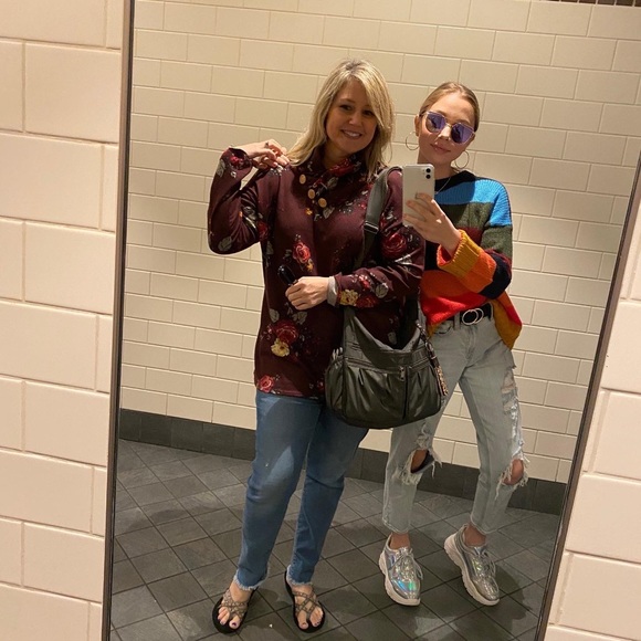 Meet your Posher, Sara - Picture 2 of 12